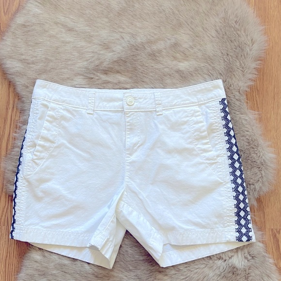 Eddie Bauer Pants - Eddie Bauer Shorts Size 8 White in Color